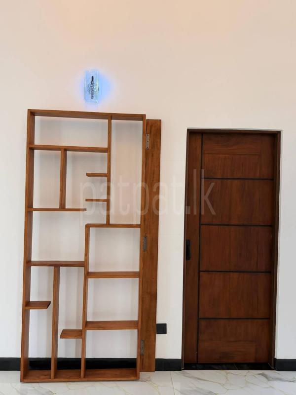 House for Sale in Kiriwattuduwa