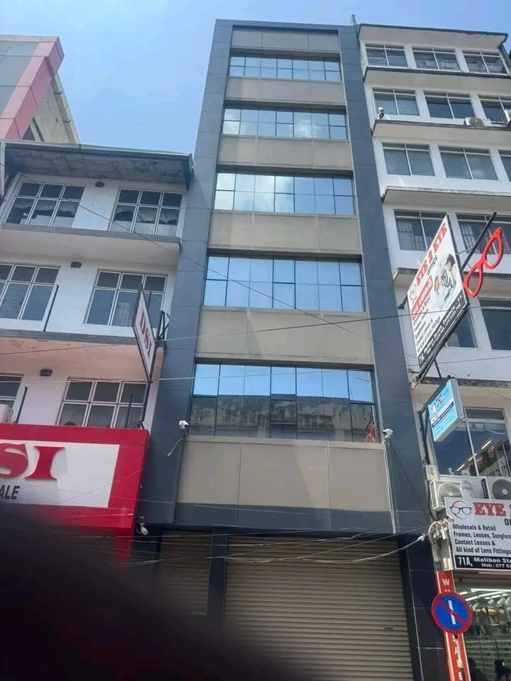 Advertisement image 6