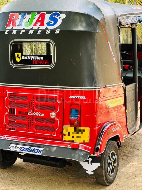 Bajaj Three Wheel 2016 - Used Three wheeler sale in Sri Lanka - patpat.lk