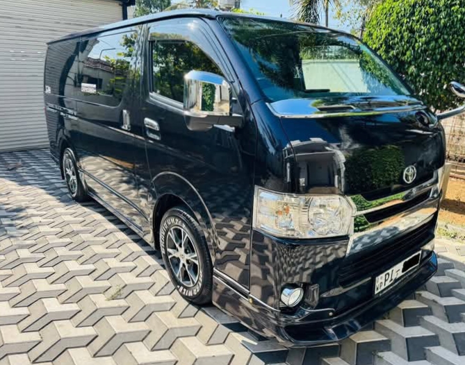Toyota Hiace 2016 - Used Van sale in Sri Lanka - patpat.lk