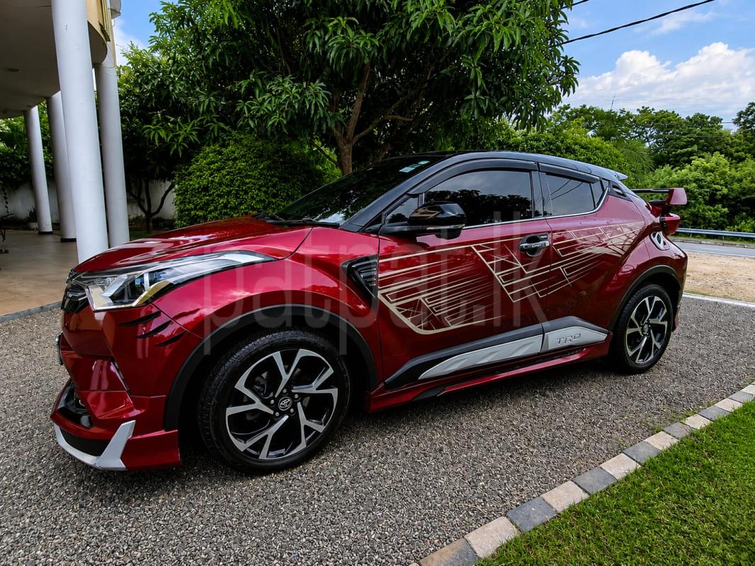 Toyota CHR 2017 - Used SUV sale in Sri Lanka - patpat.lk