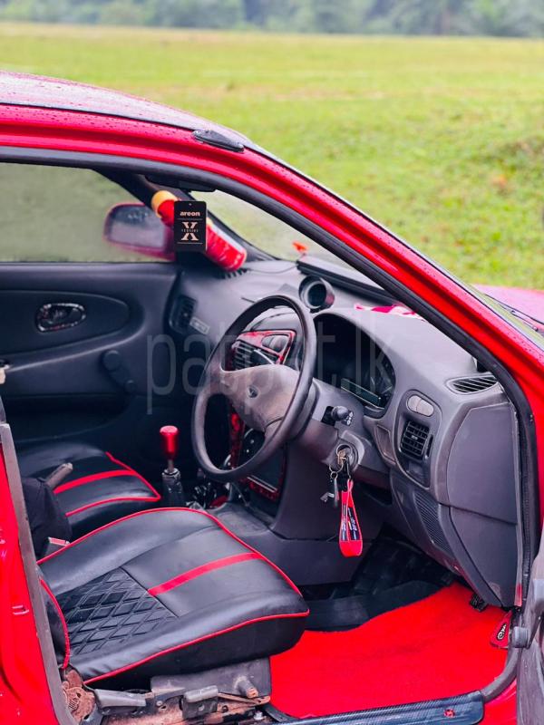 Mitsubishi Lancer 1993 - பயன்படுத்தப்பட்டது கார் sale in Sri Lanka - patpat.lk
