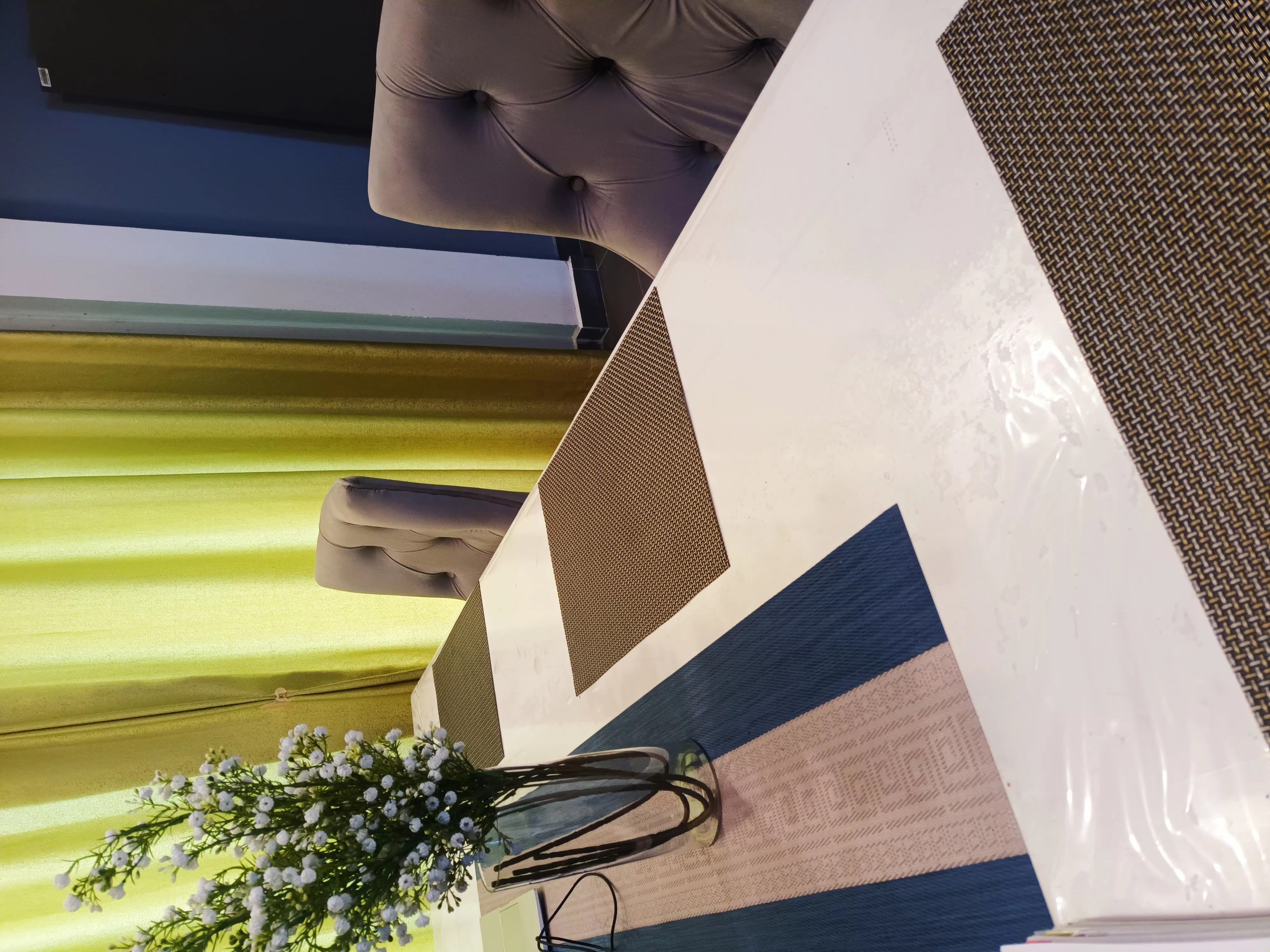 A modern luxury dinning table for sale