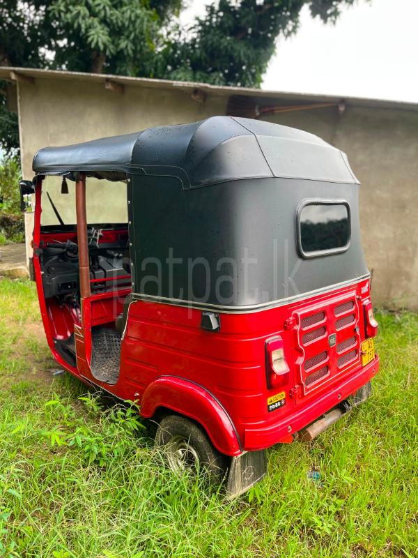 Bajaj Three Wheel 2019 - பயன்படுத்தப்பட்டது முச்சக்கர வண்டி sale in Sri Lanka - patpat.lk