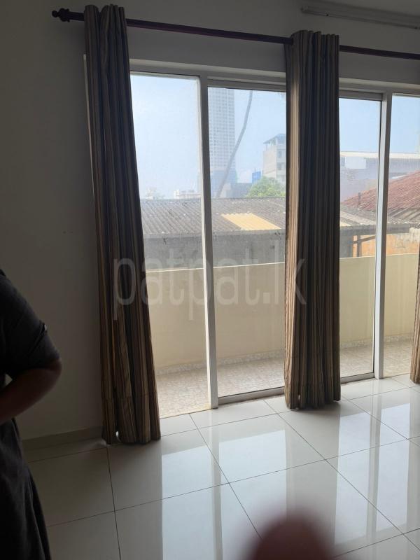 Furnished Apartment for Sale in Bambalapitiya (Colombo 04)