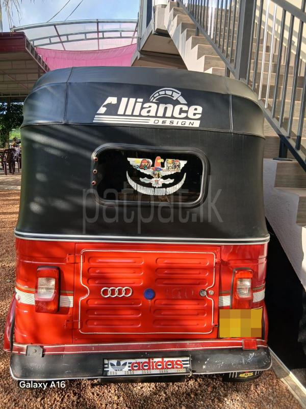 Bajaj Three Wheel 2012 - பயன்படுத்தப்பட்டது முச்சக்கர வண்டி sale in Sri Lanka - patpat.lk