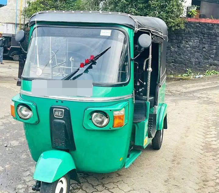 Bajaj Three Wheel 2013 - Used Three wheeler sale in Sri Lanka - patpat.lk