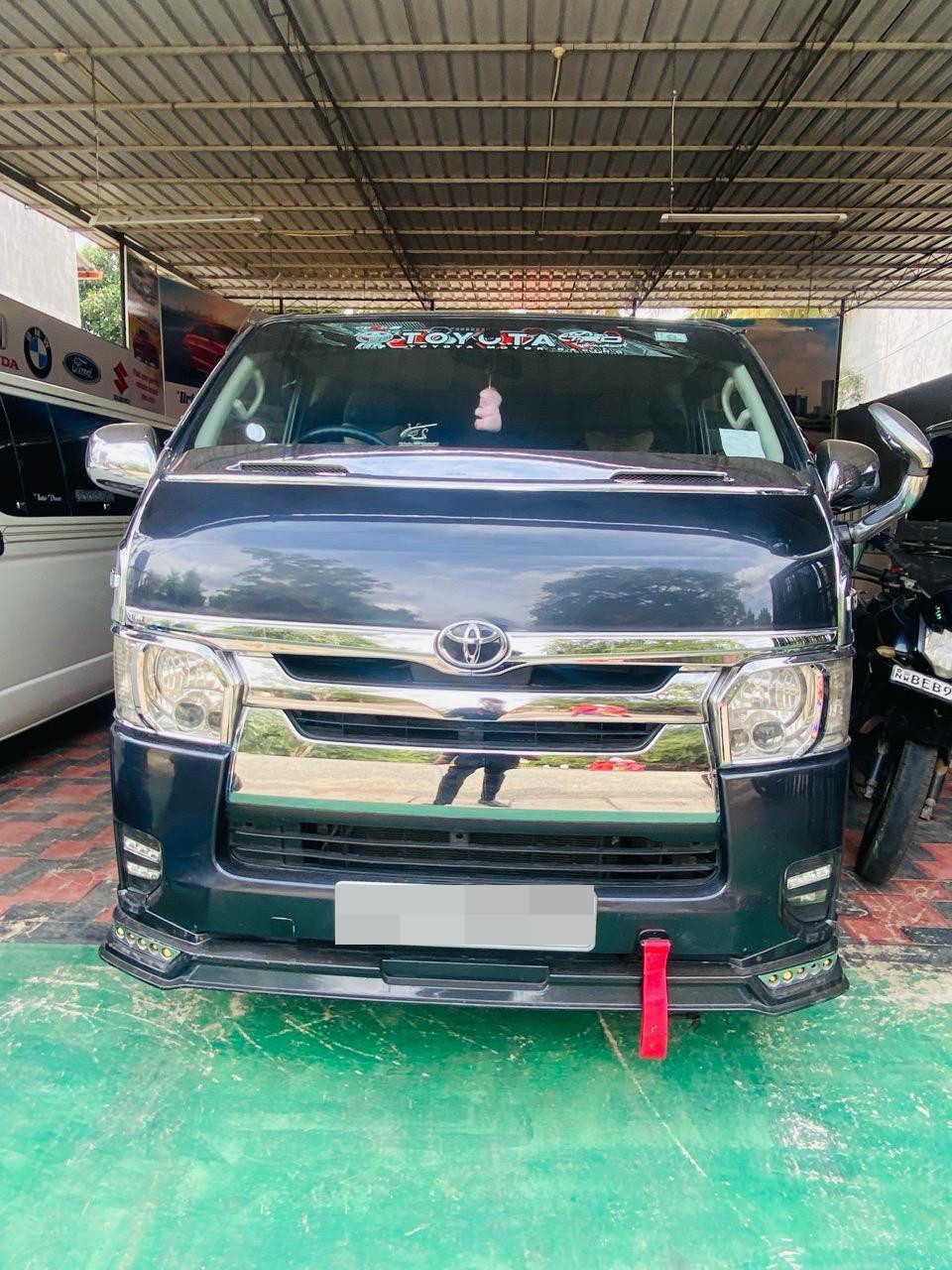 Toyota Hiace 2005 ads-image-1