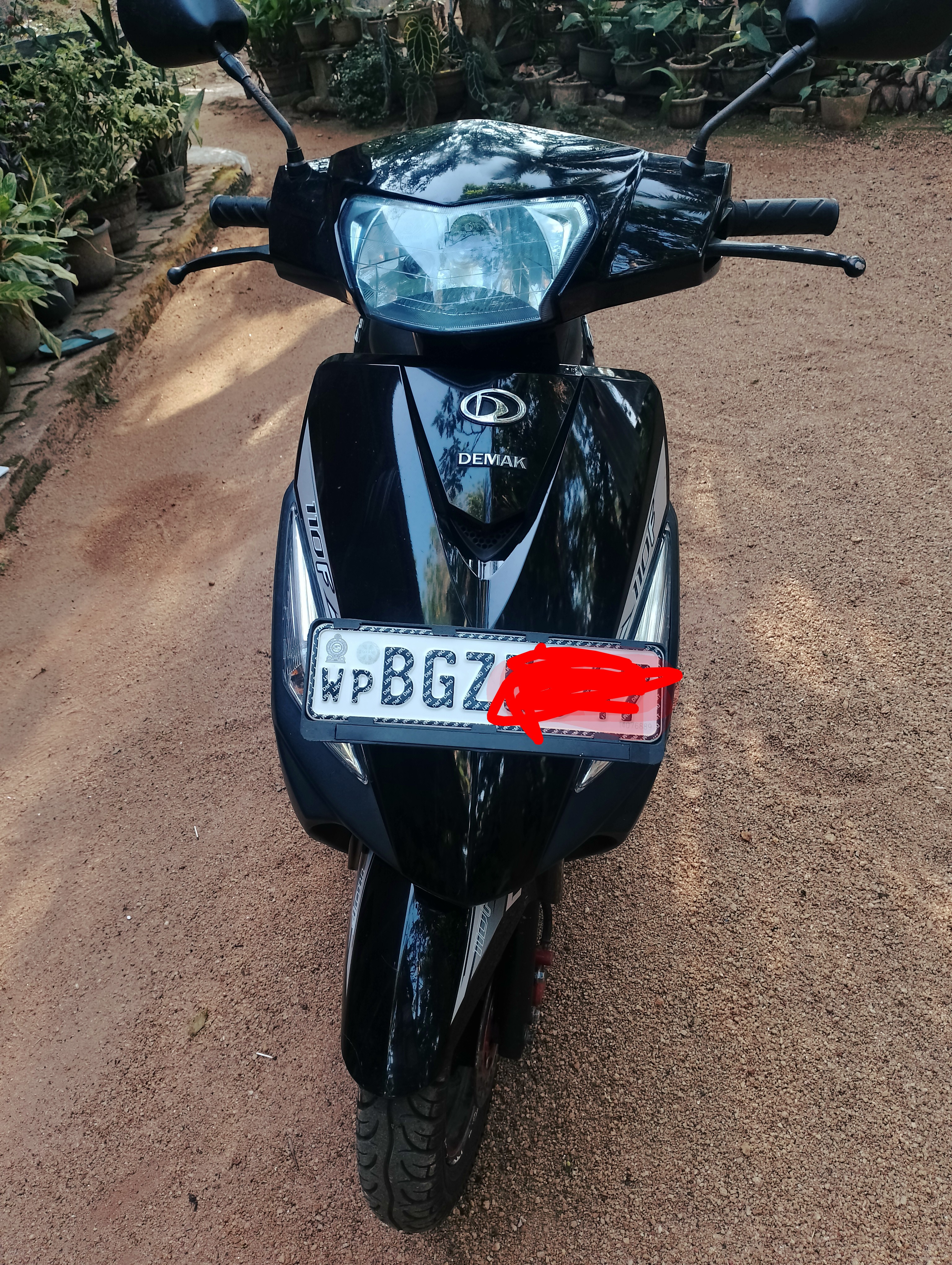 Demak Civic 2017 - Used Bike sale in Sri Lanka - patpat.lk