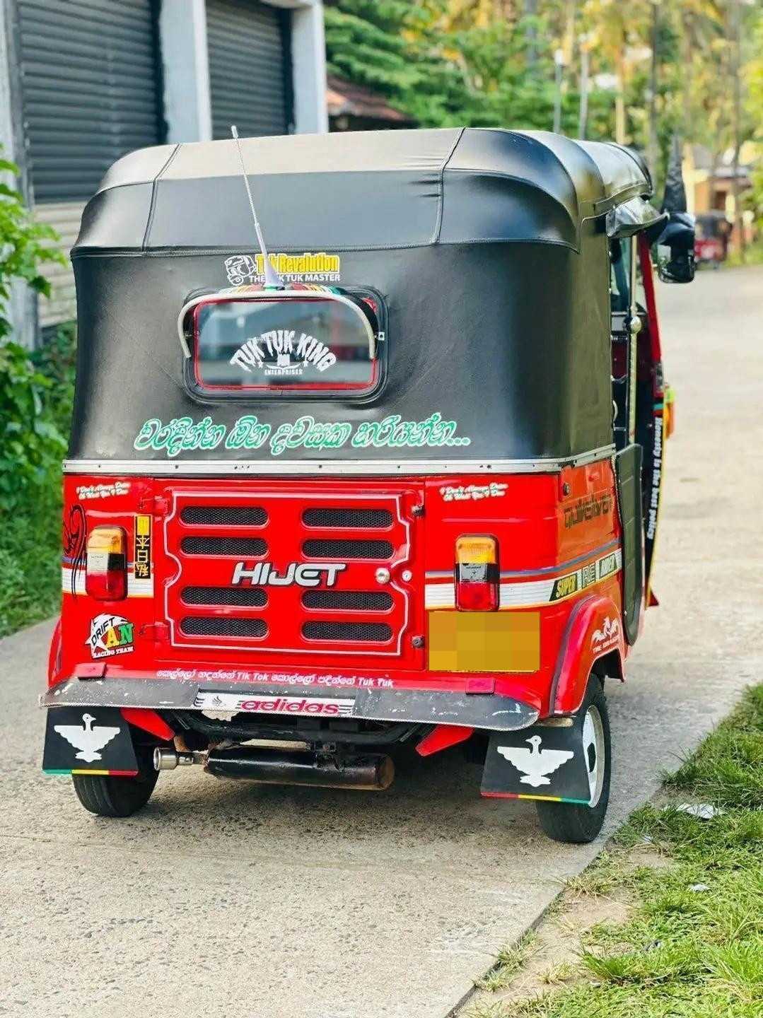 Bajaj Three Wheel 2012 - Used Three wheeler sale in Sri Lanka - patpat.lk