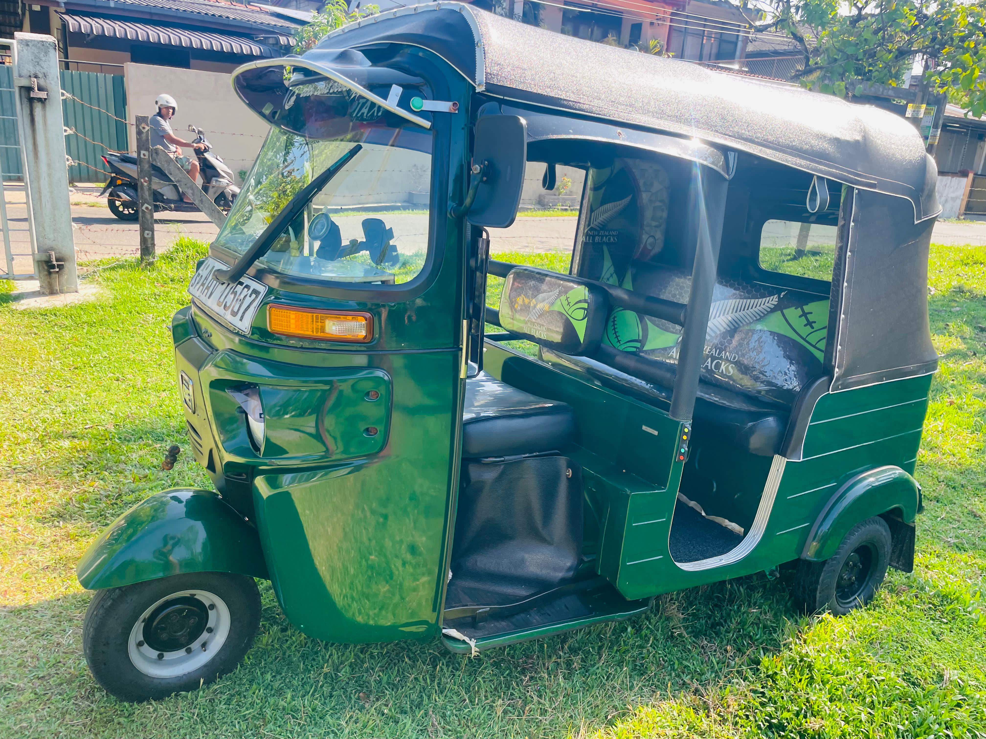 Bajaj Three Wheel 2014 - Used Three wheeler sale in Sri Lanka - patpat.lk