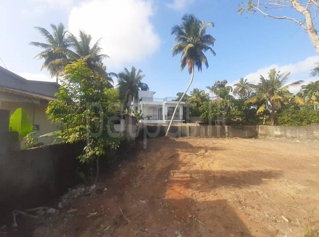 Residential Land for Sale in Athurugiriya