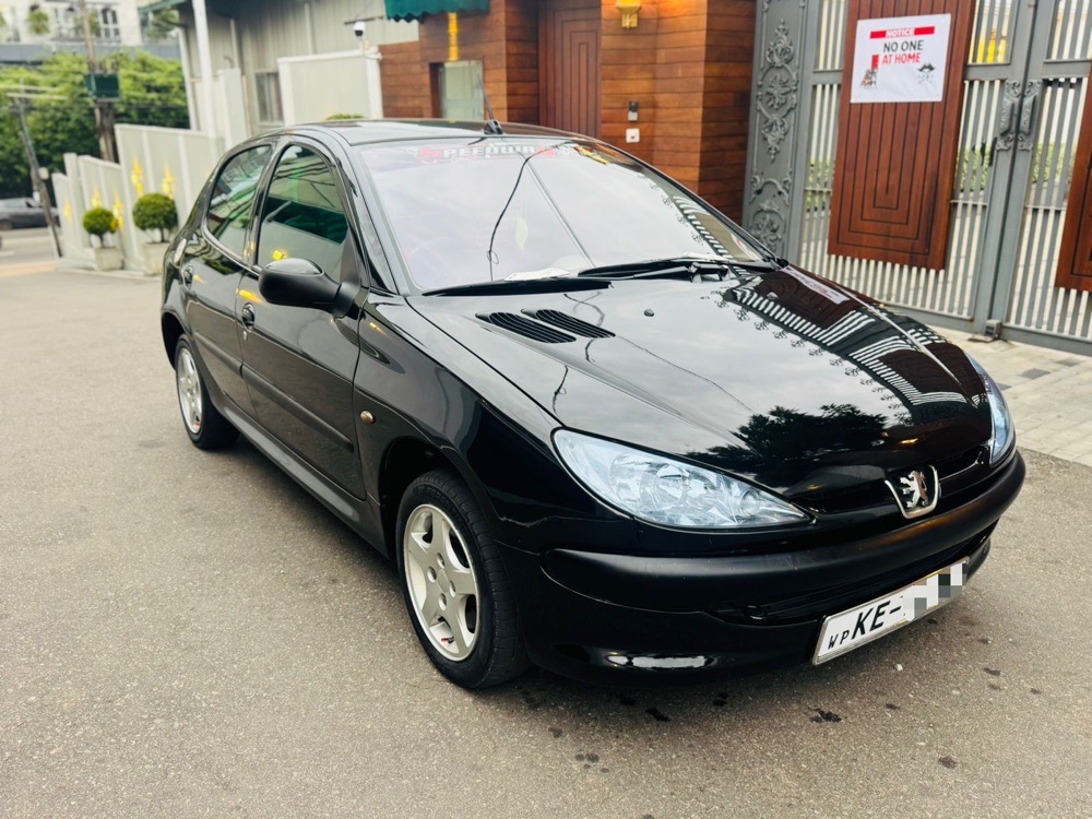 Peugeot 206 2002 - Used Car sale in Sri Lanka - patpat.lk