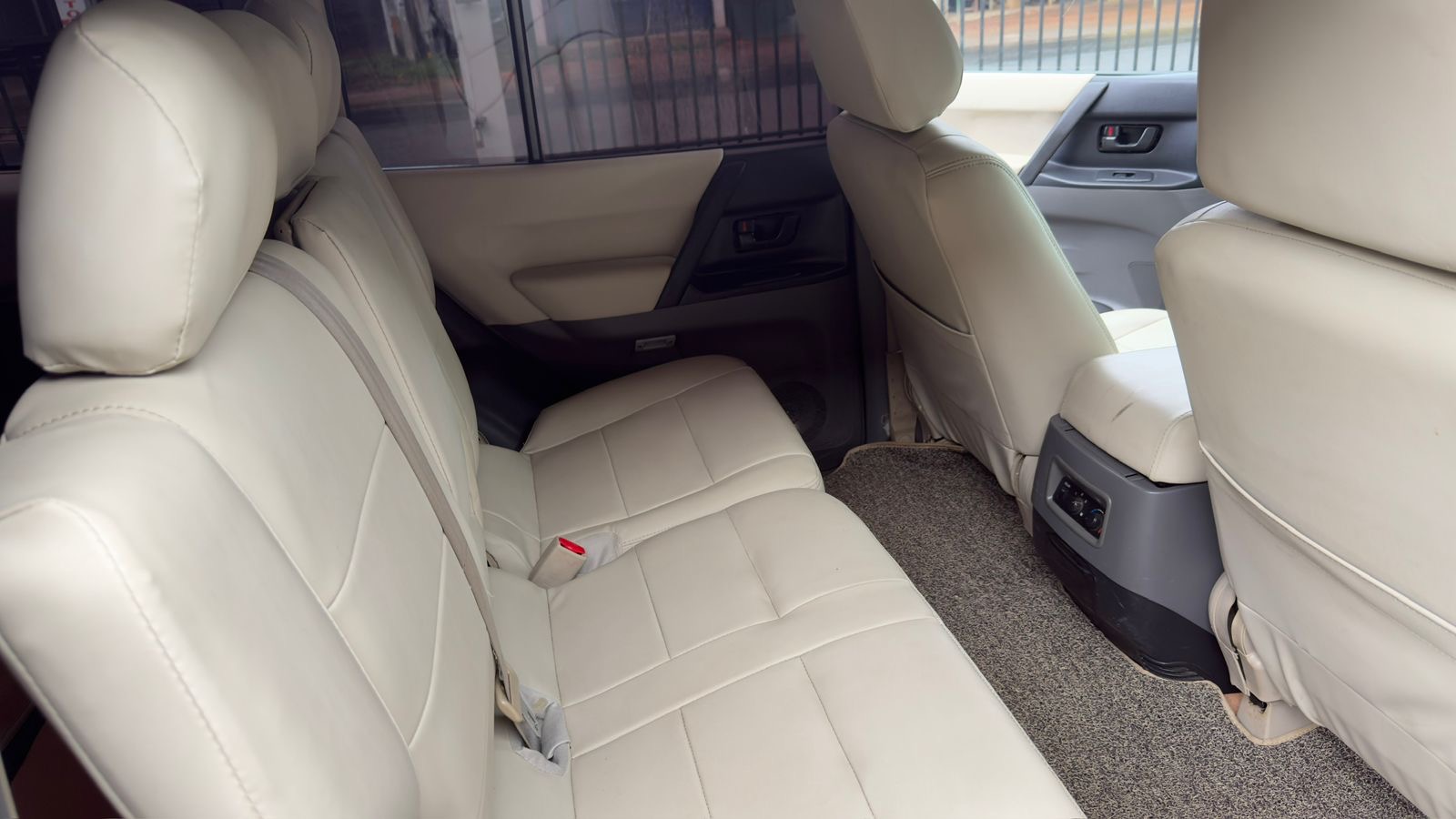 Mitsubishi Pajero 2000 - Used SUV sale in Sri Lanka - patpat.lk