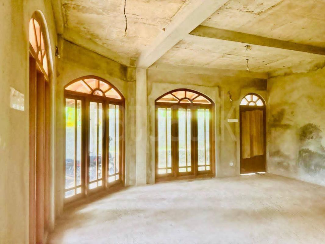 House for Sale in Kosgama