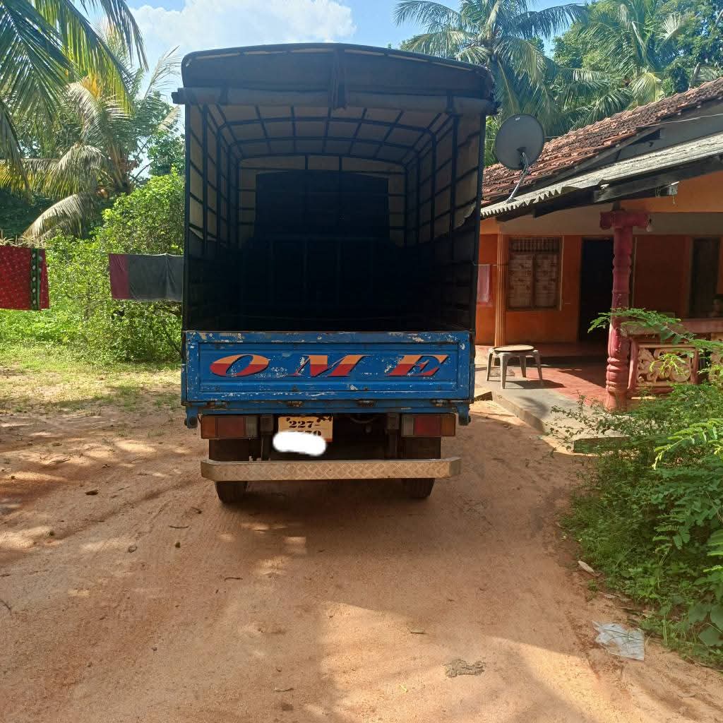Isuzu TX Series 2003 - பயன்படுத்தப்பட்டது டிரக் sale in Sri Lanka - patpat.lk