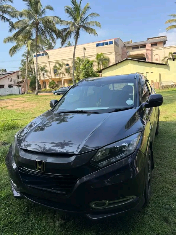 Honda Vezel 2015 ads-image-1