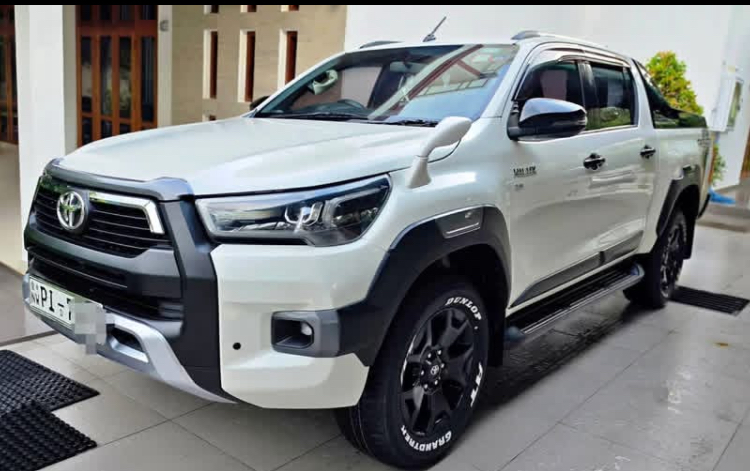 Toyota Hilux champ 2018 - பயன்படுத்தப்பட்டது சரக்கு போக்குவரத்து sale in Sri Lanka - patpat.lk