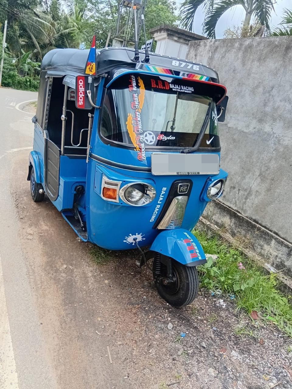 Bajaj 4 stroke 2013 - பயன்படுத்தப்பட்டது முச்சக்கர வண்டி sale in Sri Lanka - patpat.lk