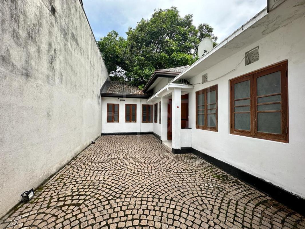 House for Sale in Narahenpita (Colombo 05)