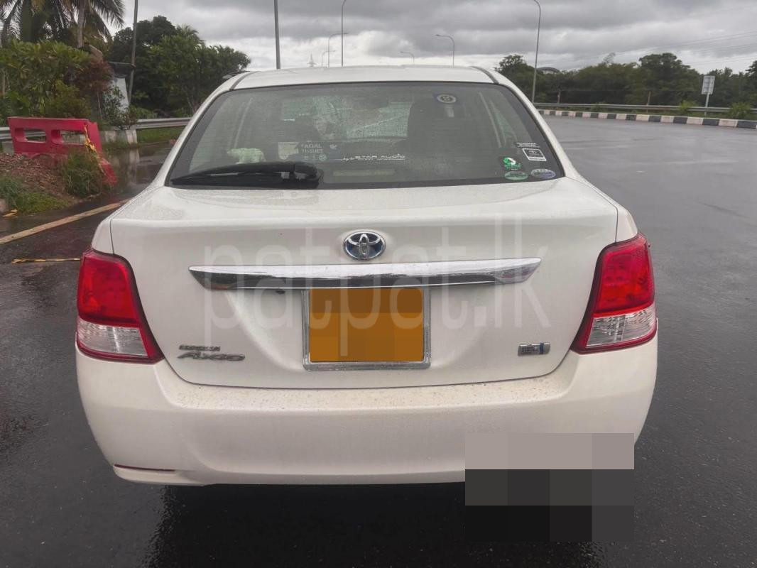 Toyota Axio 2015 - பயன்படுத்தப்பட்டது கார் sale in Sri Lanka - patpat.lk