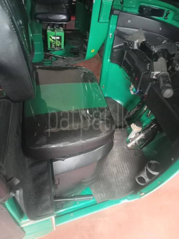 Bajaj 4 stroke 2018 - Used Three wheeler sale in Sri Lanka - patpat.lk