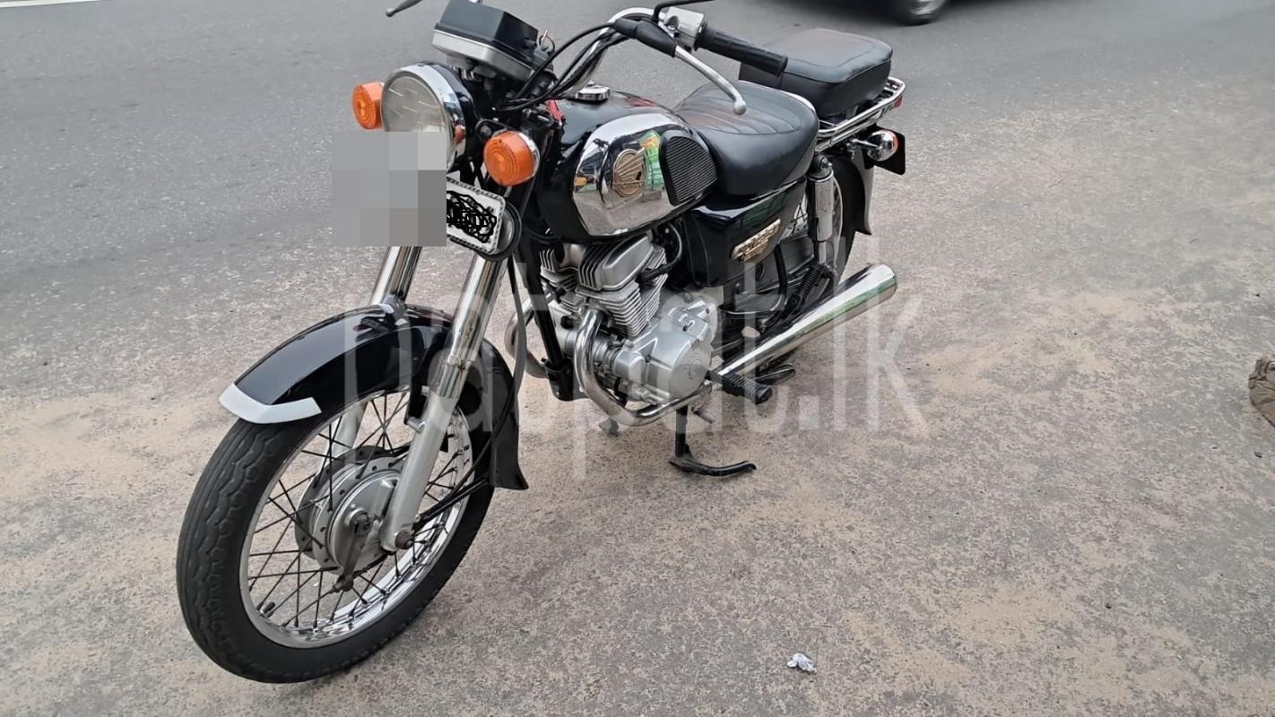 Honda Benly 2011 - பயன்படுத்தப்பட்டது பைக் sale in Sri Lanka - patpat.lk