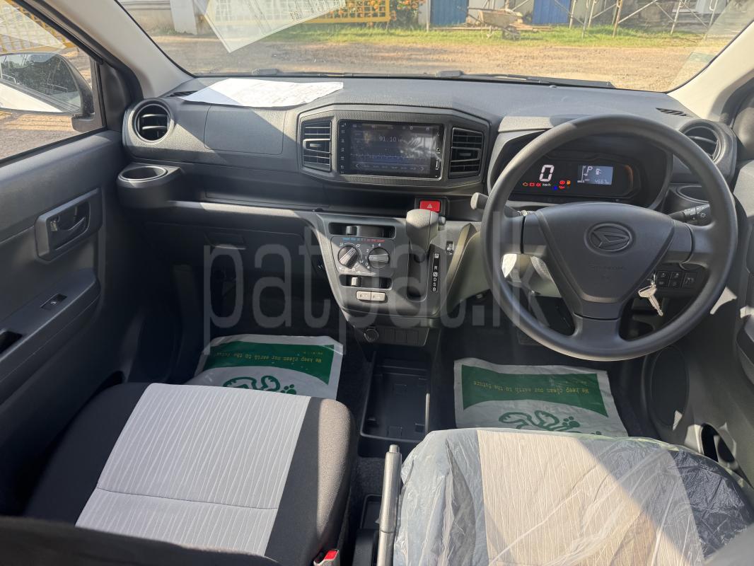 Advertisement image 6