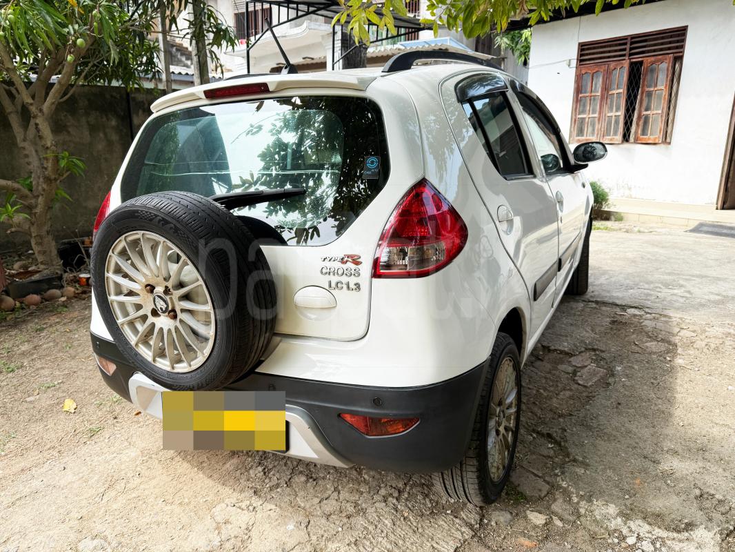 Advertisement image 6