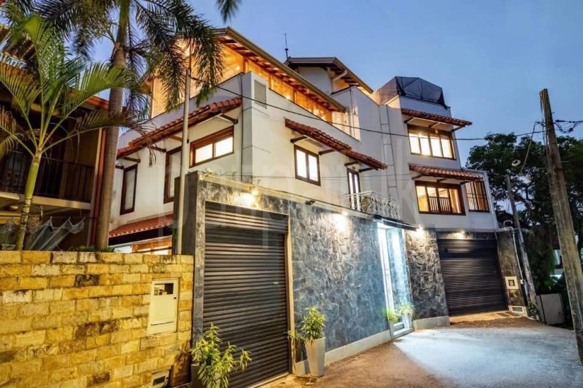 House for Sale in Nugegoda ads-image-1