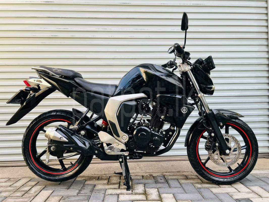 Yamaha FZ 2018 - Used Bike sale in Sri Lanka - patpat.lk