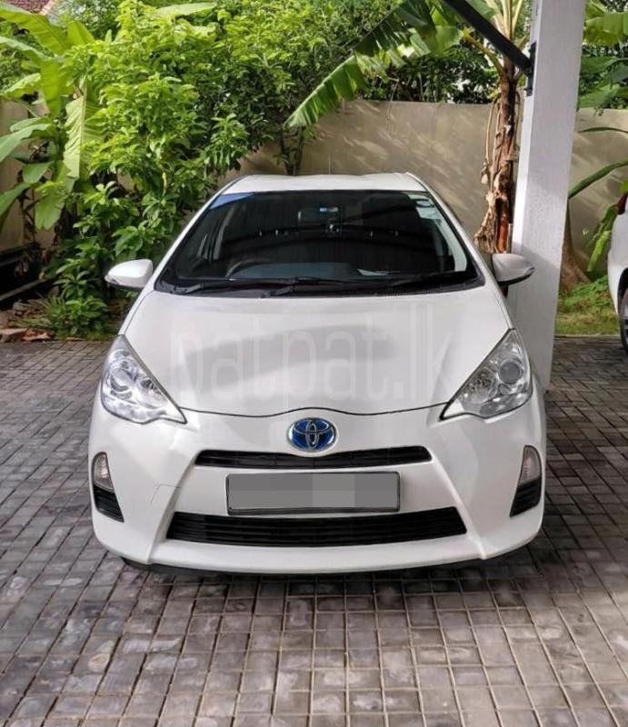 Toyota Aqua 2014 - பயன்படுத்தப்பட்டது கார் sale in Sri Lanka - patpat.lk