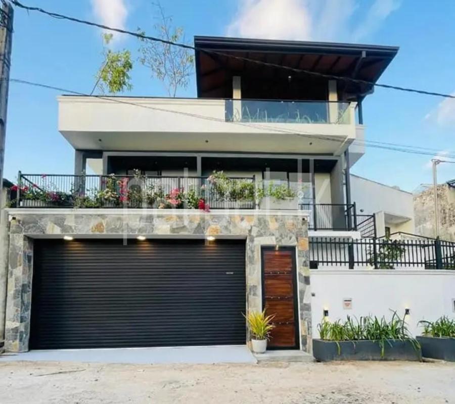 Advertisement image 1