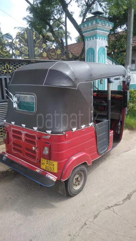 Bajaj Three Wheel 2015 - භාවිතා කරන ලද ත්‍රිරෝද රථය sale in Sri Lanka - patpat.lk