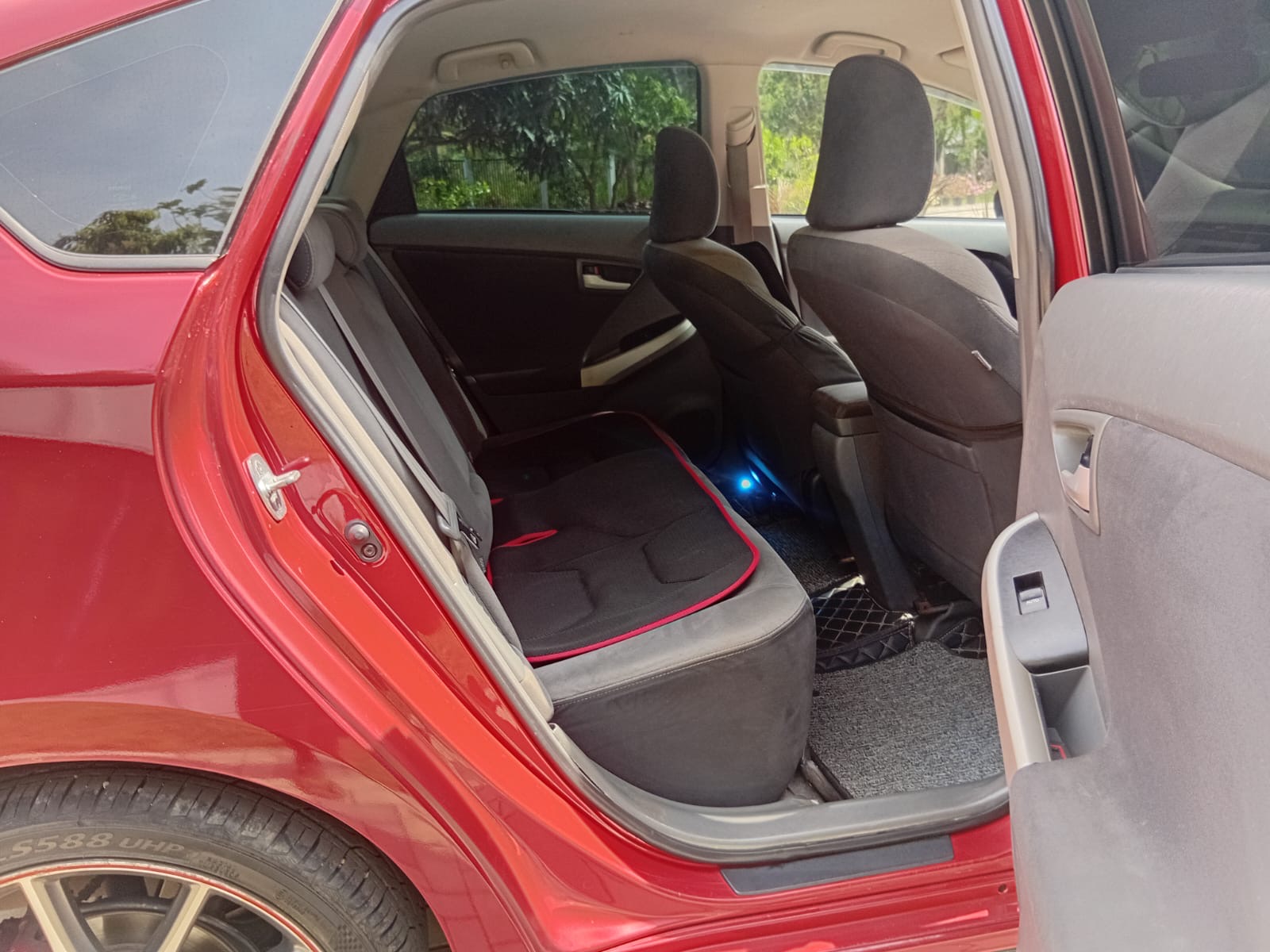 Toyota Prius 2013 - பயன்படுத்தப்பட்டது கார் sale in Sri Lanka - patpat.lk