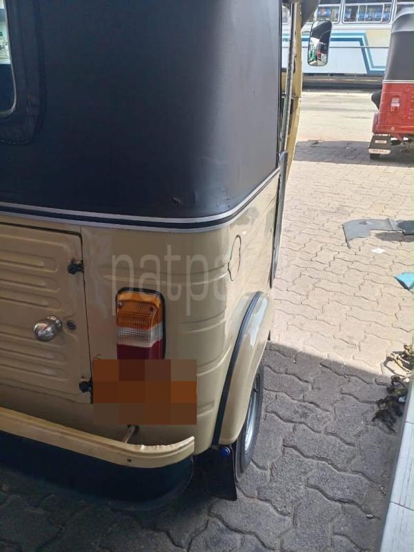 Bajaj 2 stroke 2000 - பயன்படுத்தப்பட்டது முச்சக்கர வண்டி sale in Sri Lanka - patpat.lk