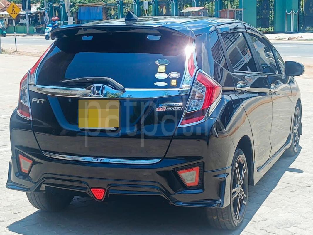 Honda Fit 2014 - භාවිතා කරන ලද කාර් sale in Sri Lanka - patpat.lk