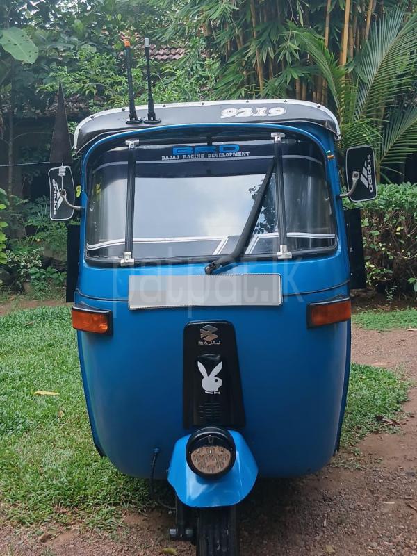 Bajaj 2 stroke 2004 - பயன்படுத்தப்பட்டது முச்சக்கர வண்டி sale in Sri Lanka - patpat.lk