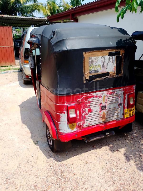 Bajaj 4 stroke 2015 - பயன்படுத்தப்பட்டது முச்சக்கர வண்டி sale in Sri Lanka - patpat.lk