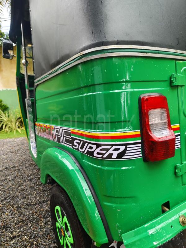 Bajaj 4 stroke 2015 - பயன்படுத்தப்பட்டது முச்சக்கர வண்டி sale in Sri Lanka - patpat.lk