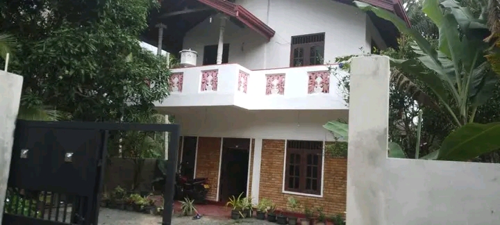 House for Sale in Kamburupitiya
