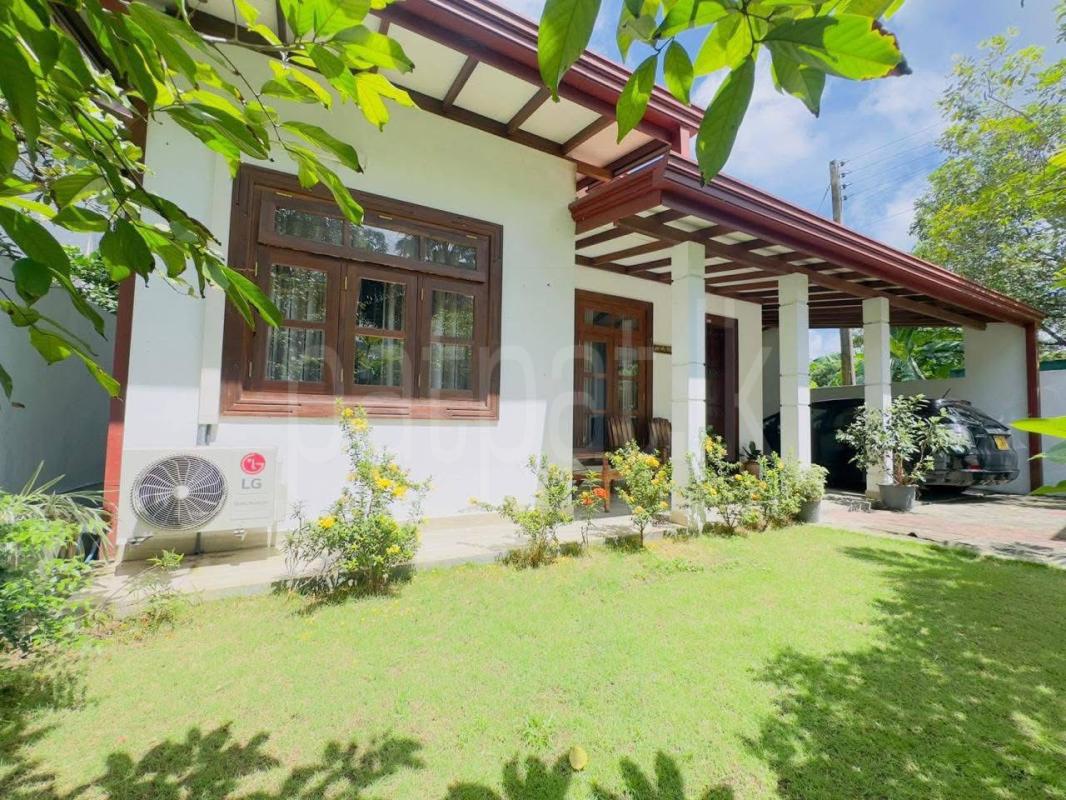 House for Sale in Kahathuduwa