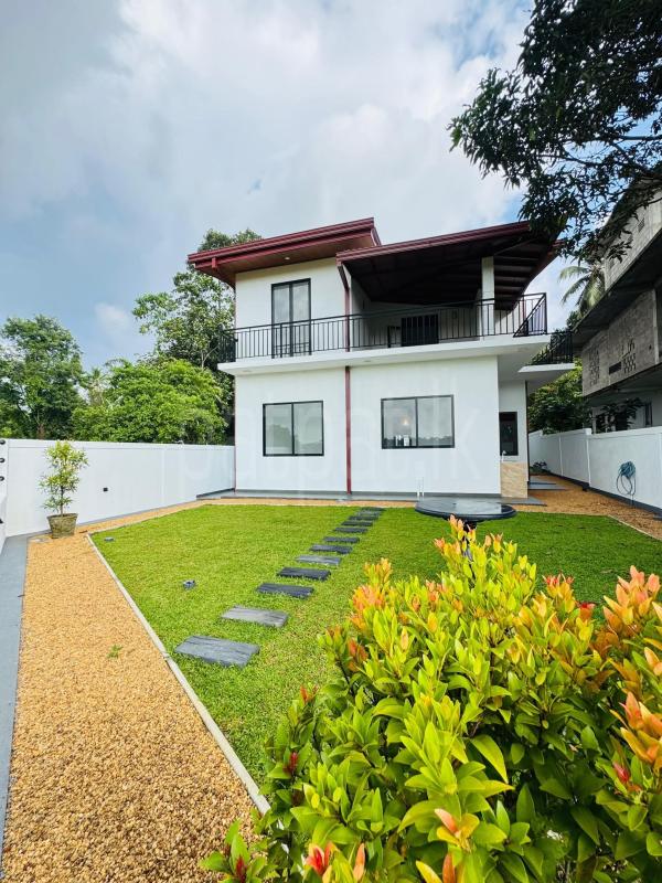 House for Sale in Godagama