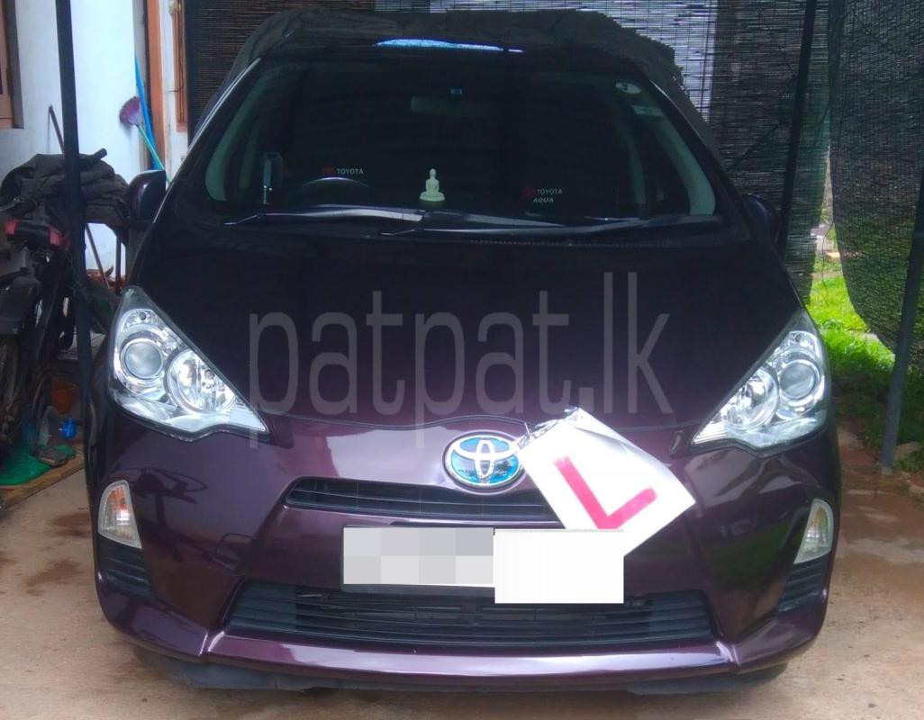 Toyota Aqua 2014 - பயன்படுத்தப்பட்டது கார் sale in Sri Lanka - patpat.lk