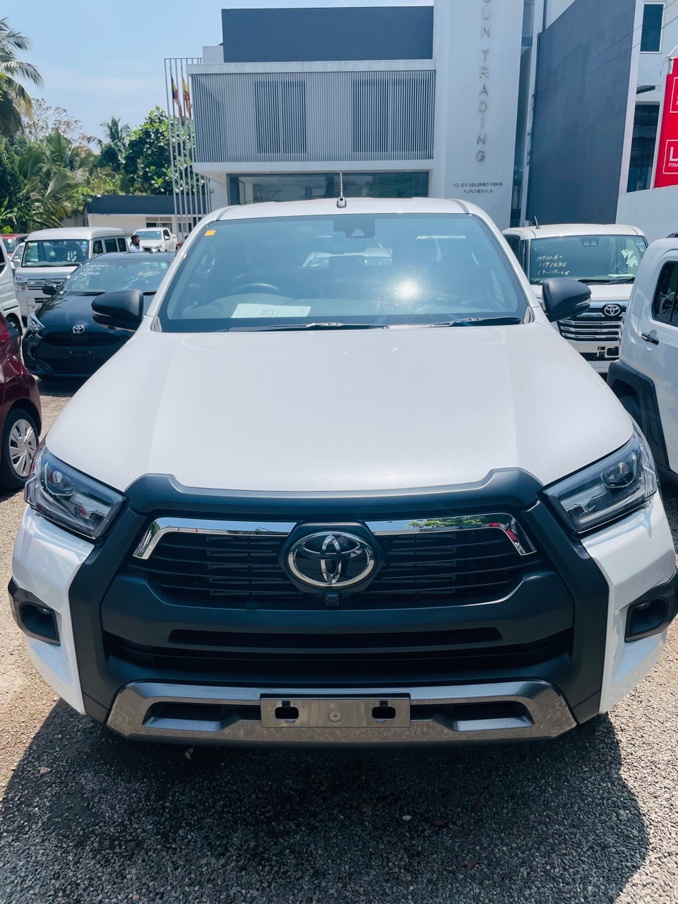 Toyota Hilux 2025 - අලුත් භාණ්ඩ ප්‍රවාහන sale in Sri Lanka - patpat.lk