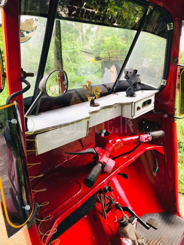 Bajaj Three Wheel 1997 - பயன்படுத்தப்பட்டது முச்சக்கர வண்டி sale in Sri Lanka - patpat.lk
