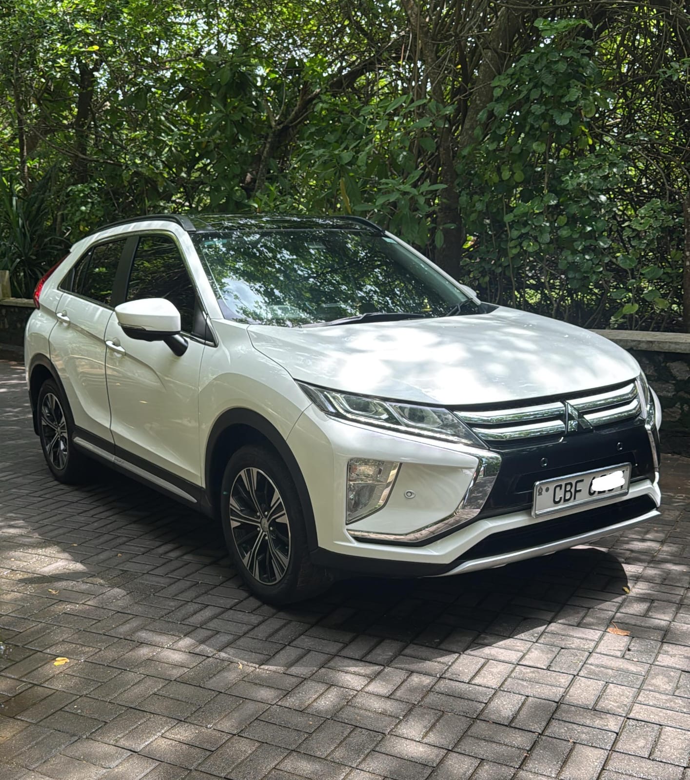 Mitsubishi ECLIPE 2018 - Used SUV sale in Sri Lanka - patpat.lk