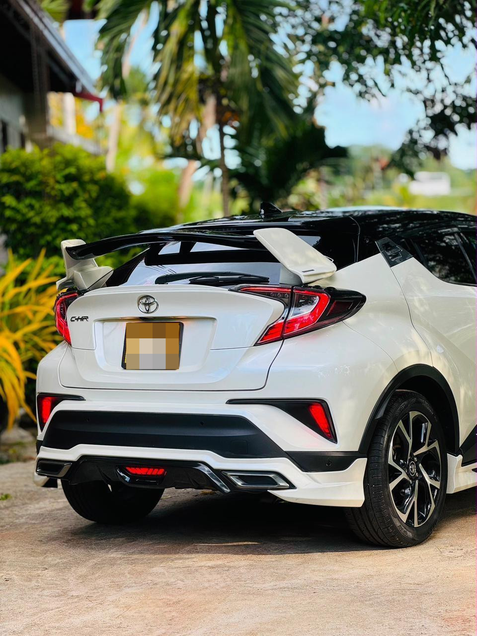Toyota CHR 2018 - பயன்படுத்தப்பட்டது SUV sale in Sri Lanka - patpat.lk