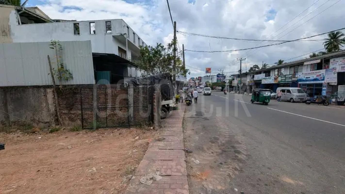 Commercial Land for Sale in Minuwangoda
