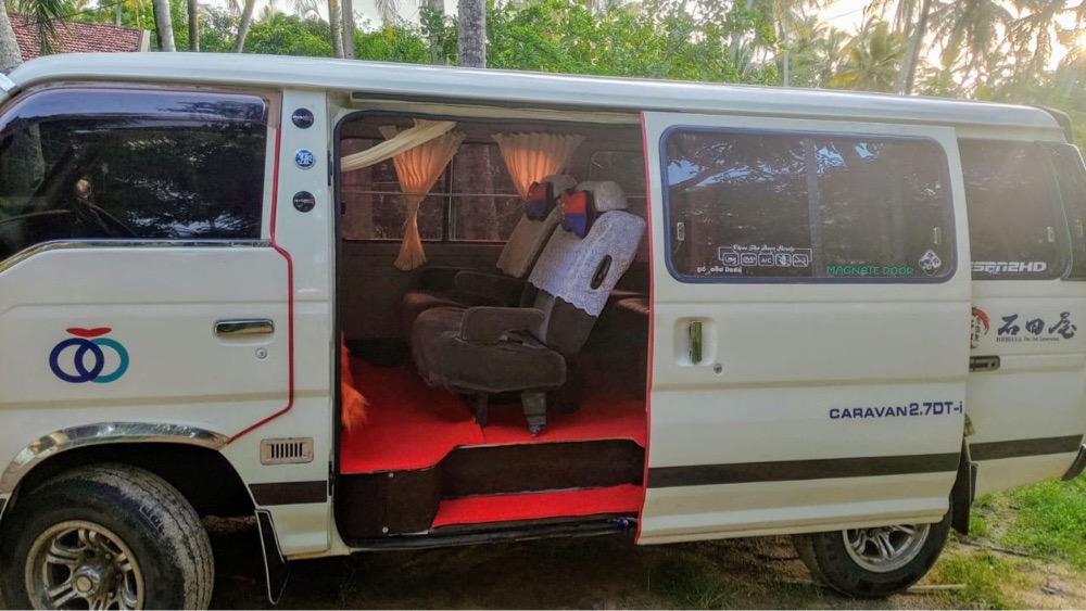 Nissan Caravan 1996 - பயன்படுத்தப்பட்டது வேன் sale in Sri Lanka - patpat.lk